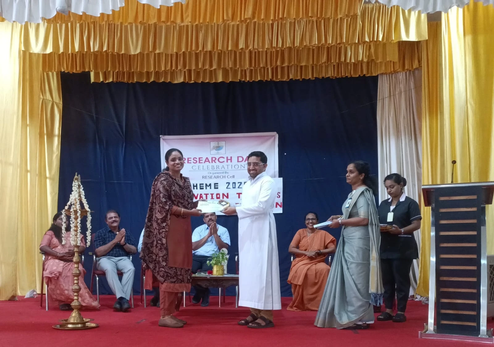 AWARDED FOR ORAL PRESENTATION